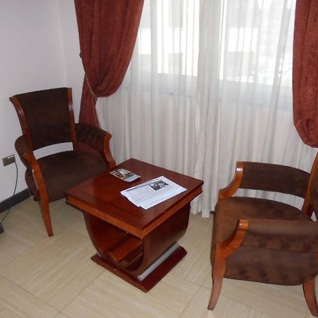 Aphrodite International Hotel Адис Абеба Екстериор снимка