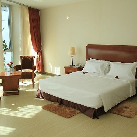 Aphrodite International Hotel Адис Абеба Екстериор снимка