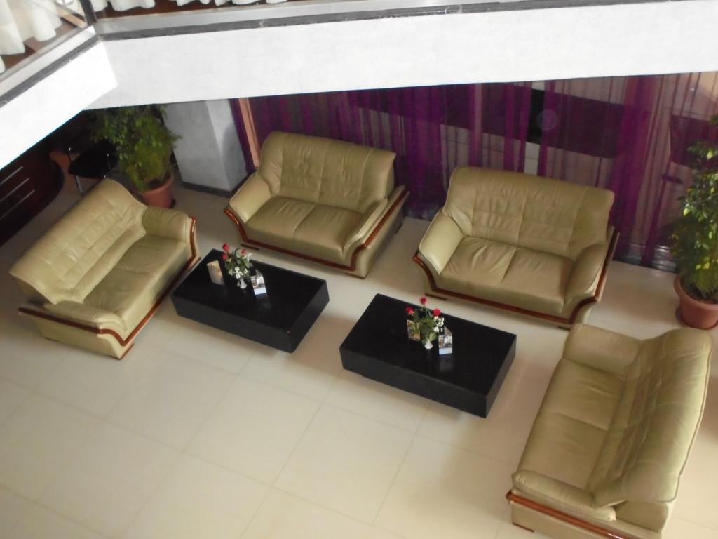 Aphrodite International Hotel Адис Абеба Екстериор снимка