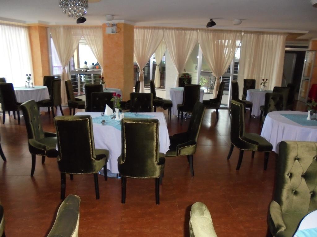 Aphrodite International Hotel Адис Абеба Екстериор снимка