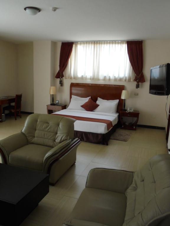 Aphrodite International Hotel Адис Абеба Екстериор снимка