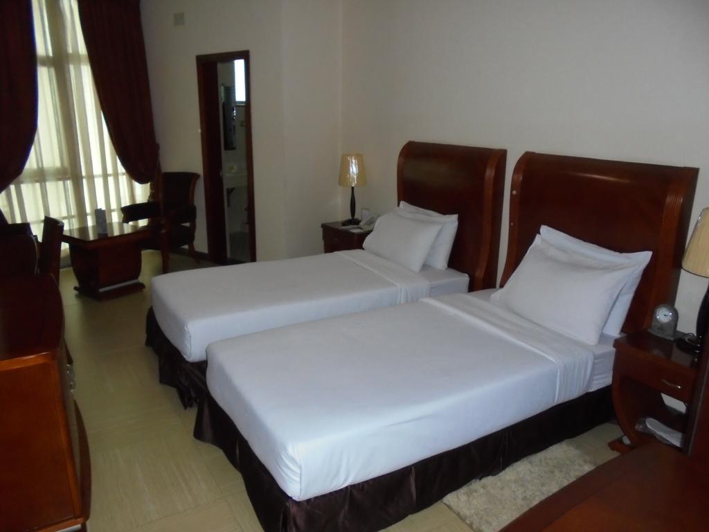 Aphrodite International Hotel Адис Абеба Екстериор снимка