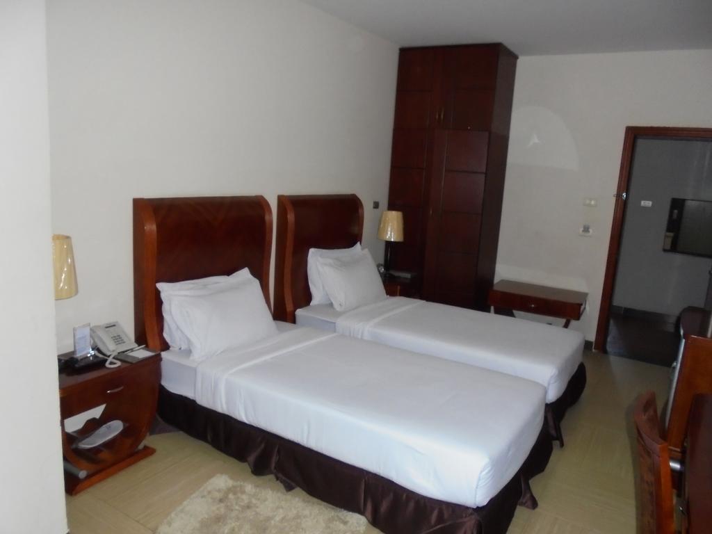 Aphrodite International Hotel Адис Абеба Стая снимка