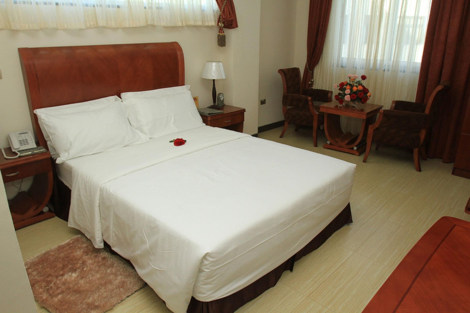 Aphrodite International Hotel Адис Абеба Екстериор снимка