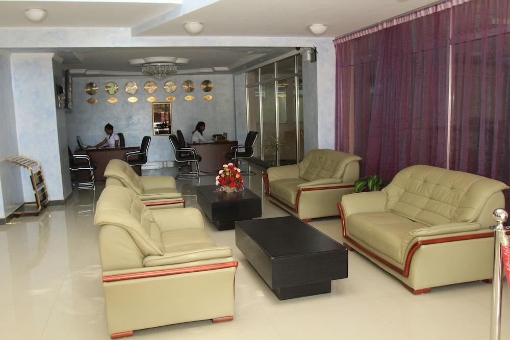 Aphrodite International Hotel Адис Абеба Екстериор снимка